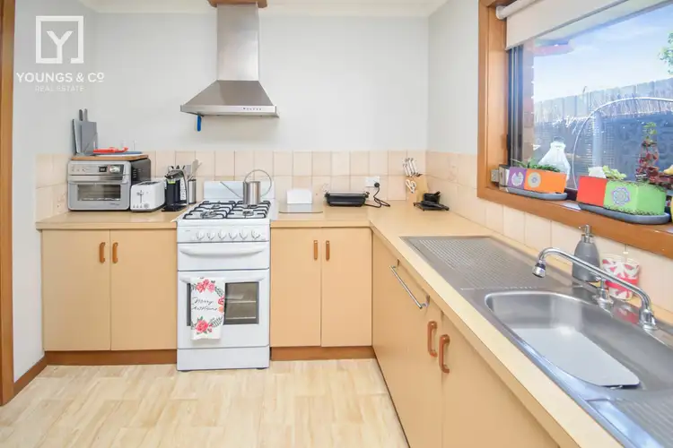 Fifth view of Homely unit listing, Unit 5/13-14 Clydesdale Ct, Mooroopna VIC 3629