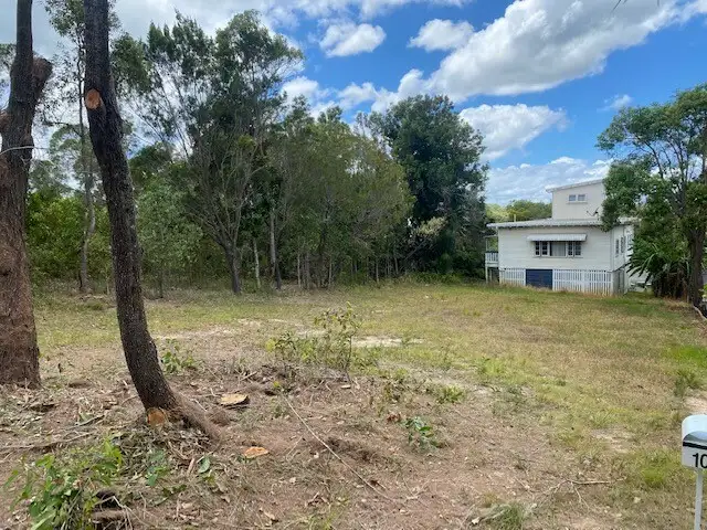 10 Ashton St, Macleay Island QLD 4184