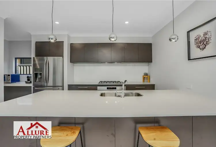 16 Torquata St, Piara Waters WA 6112