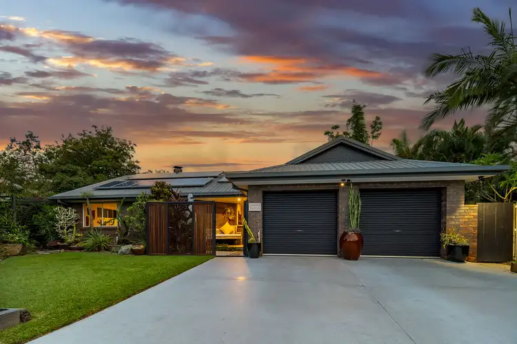 18 Natan Court, Ocean Shores NSW 2483