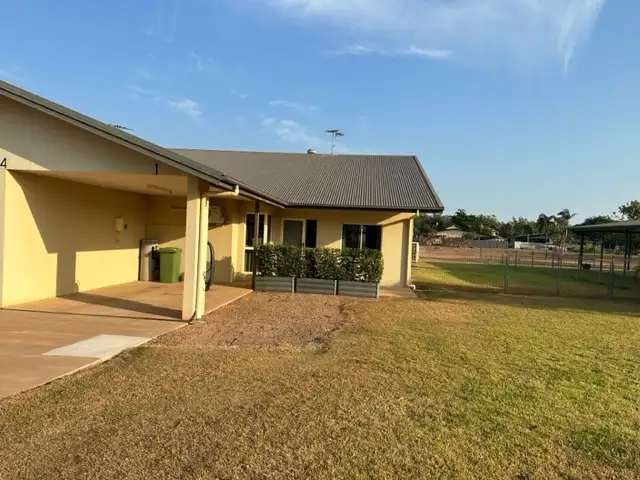 1/14 Christie Avenue, Nanum QLD 4874