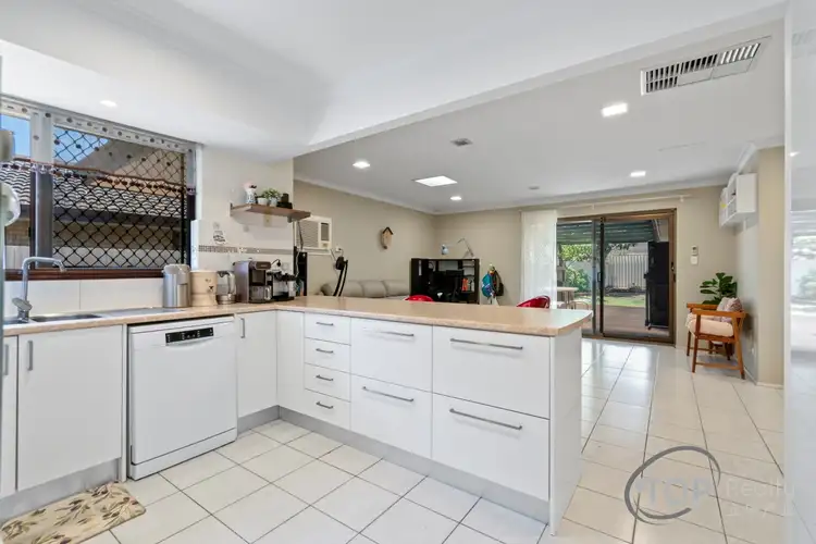 Sixth view of Homely house listing, 10 Nicholls Crescent, Bull Creek WA 6149