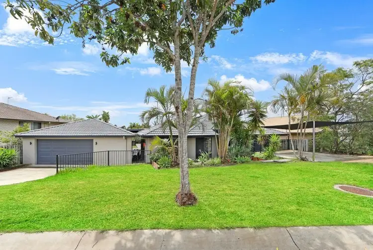 7 Silver Sedge Way