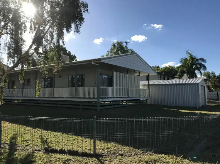 55 Park Ave, Emerald QLD 4720