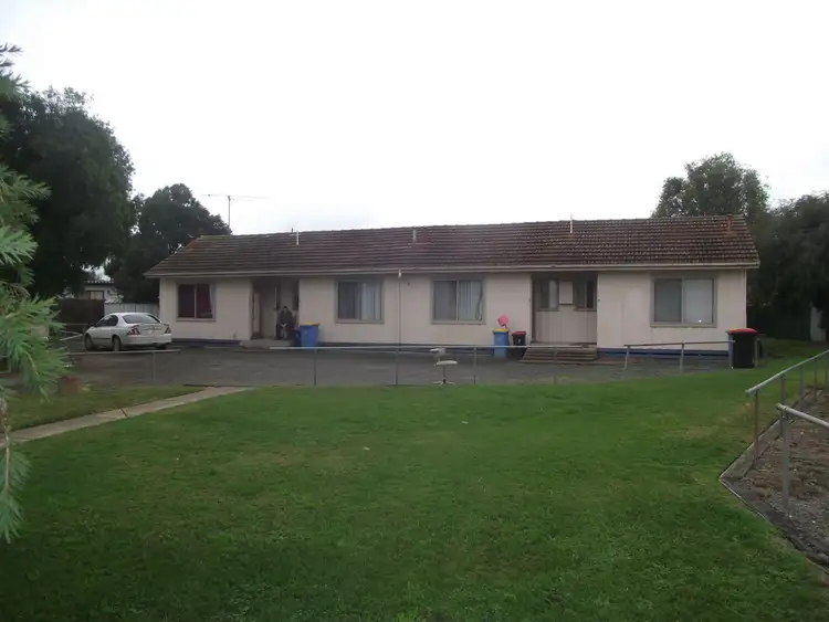 4 McMillan Court