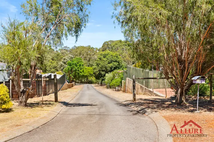 14 Crossing View, Byford WA 6122