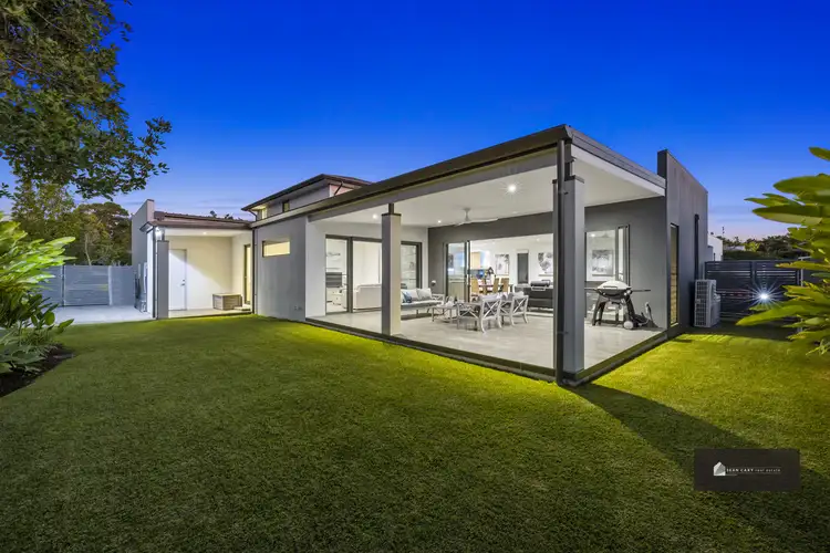 8 Smoke Bush Drive, Noosa Heads QLD 4567