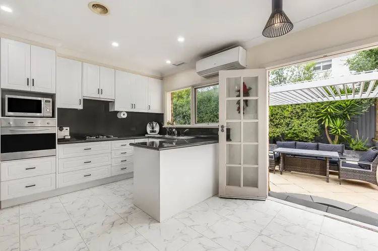 Fifth view of Homely house listing, 6 Robyn Court, Brighton VIC 3186