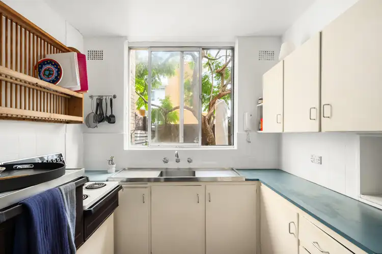 Fourth view of Homely apartment listing, 3/4 Castlefield St, Bondi NSW 2026