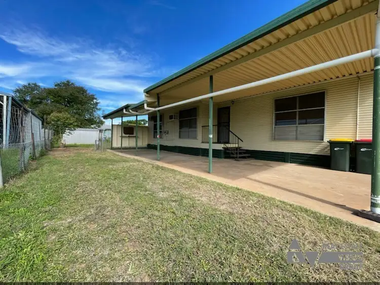 9 Bean Street, Blackwater QLD 4717