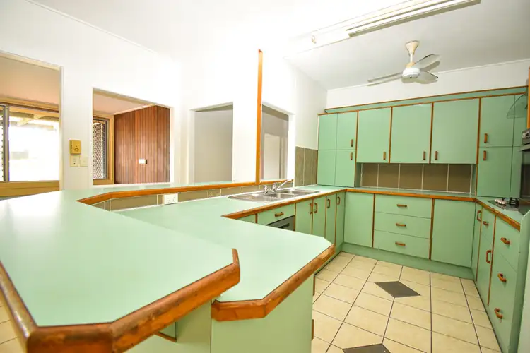 Fifth view of Homely house listing, 2 Prizeman St, South Gladstone QLD 4680