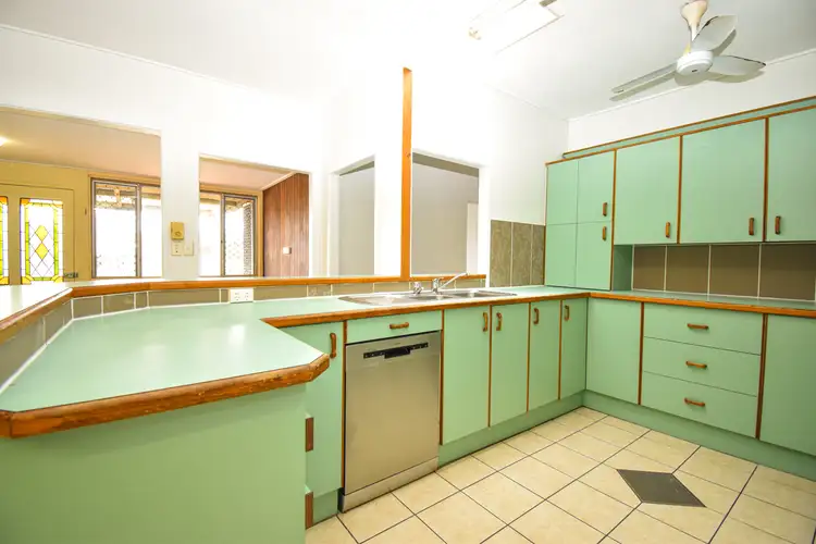 Sixth view of Homely house listing, 2 Prizeman St, South Gladstone QLD 4680