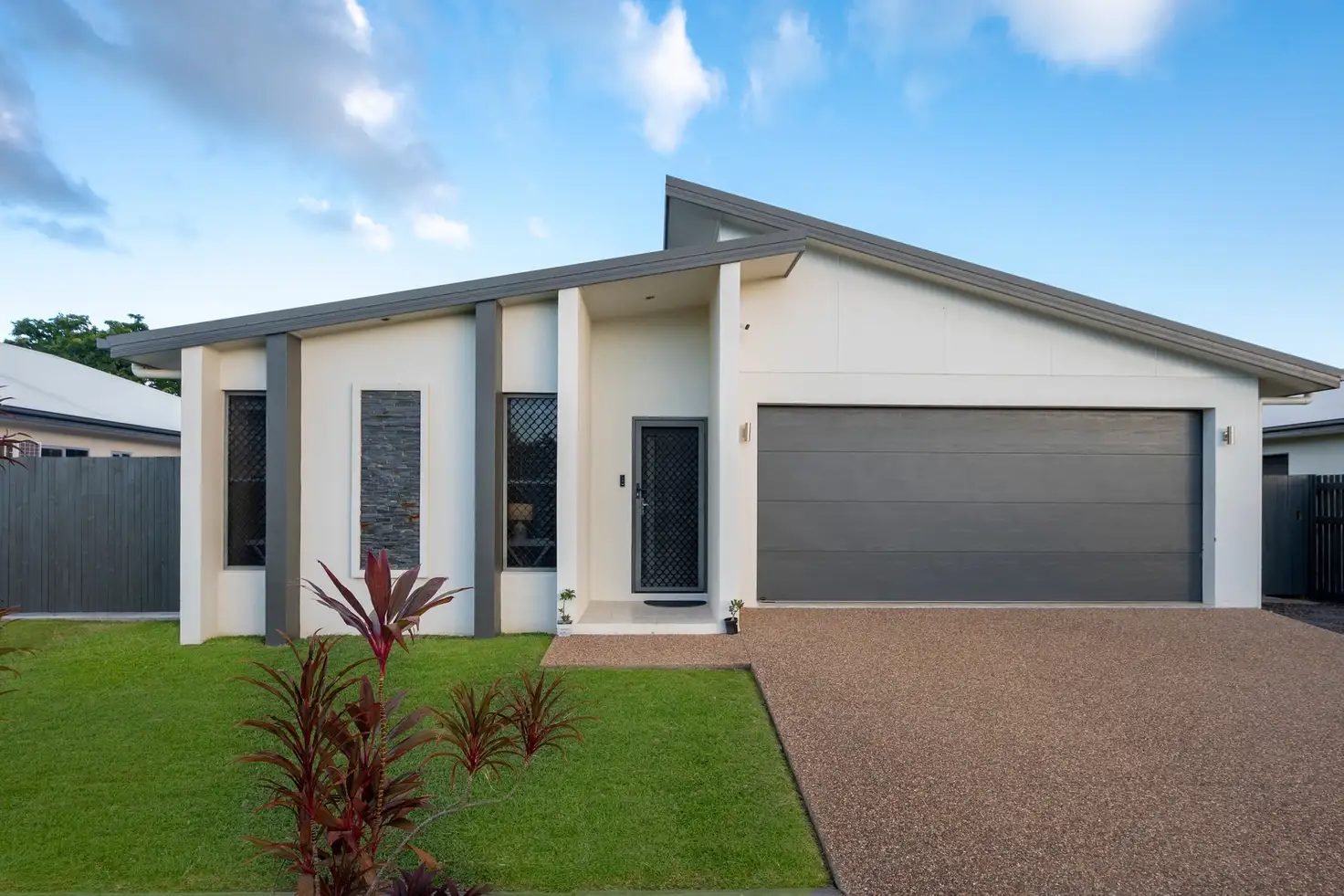 Main view of Homely house listing, 5 Black Apple Ave, Mount Low QLD 4818