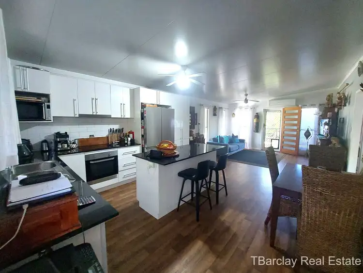 60 Eastbourne Tce, Macleay Island QLD 4184