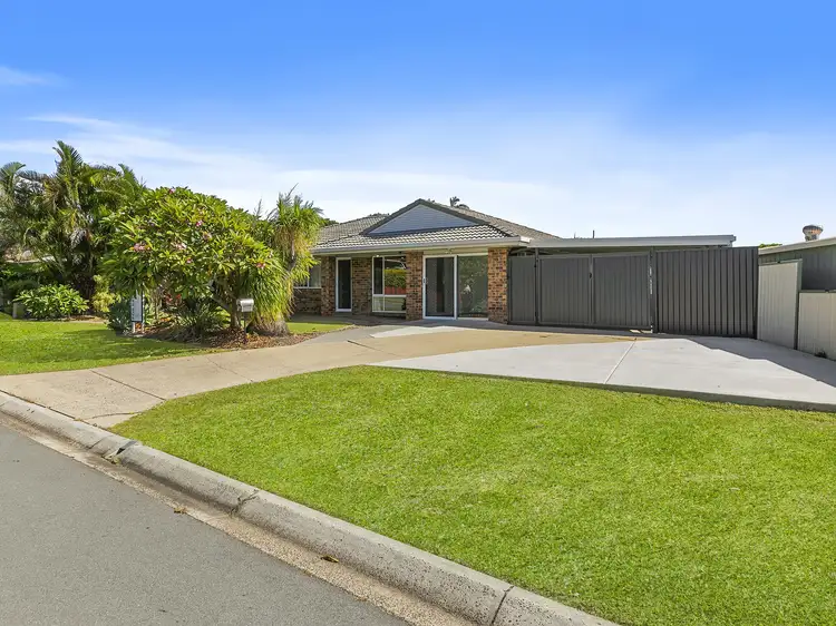 7 Trent Ct, Sandstone Point QLD 4511