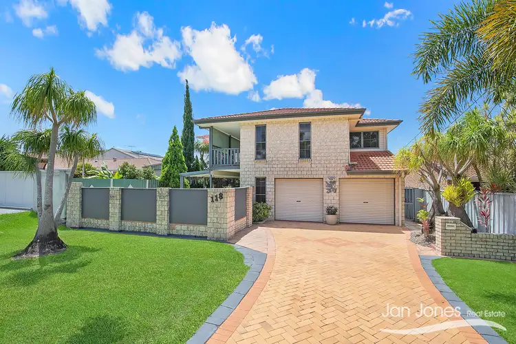 118 Eversleigh Rd, Scarborough QLD 4020