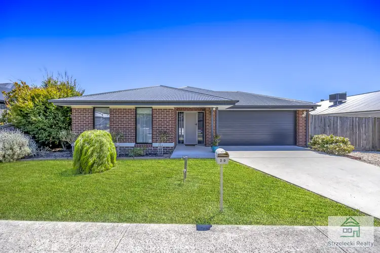 Second view of Homely house listing, 39 Collingwood Dr, Trafalgar VIC 3824