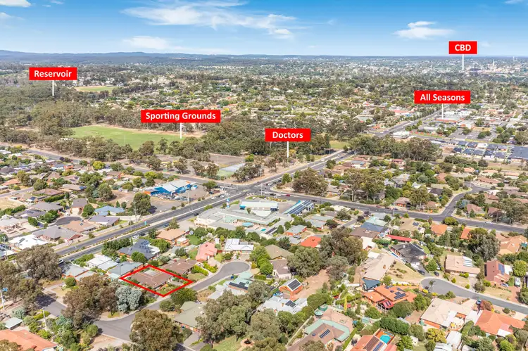 Second view of Homely house listing, 2 Harley Mews, Strathdale VIC 3550