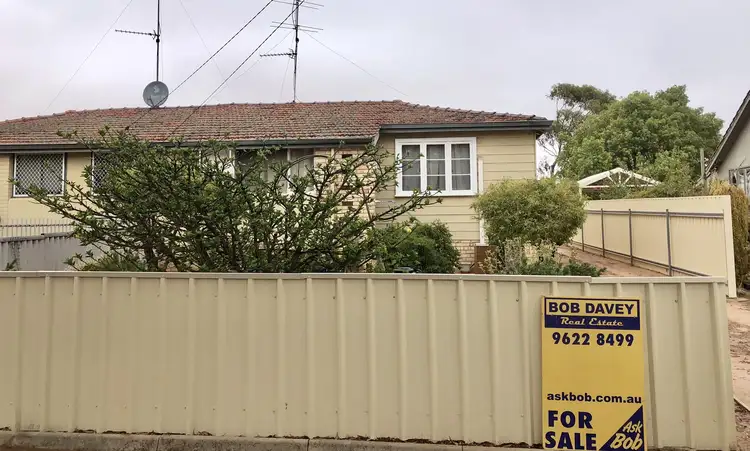 73B James St, Goomalling WA 6460