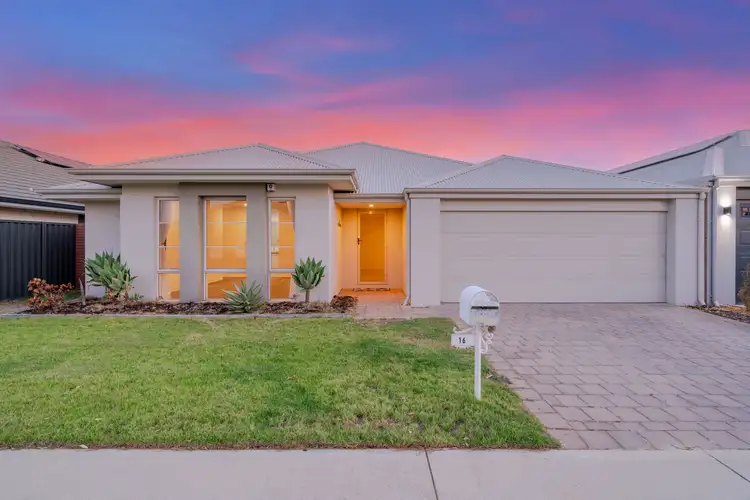 16 Dumbarton Way, Landsdale WA 6065