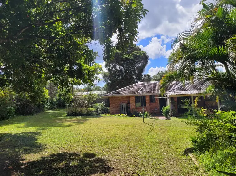 15 Overlander Avenue