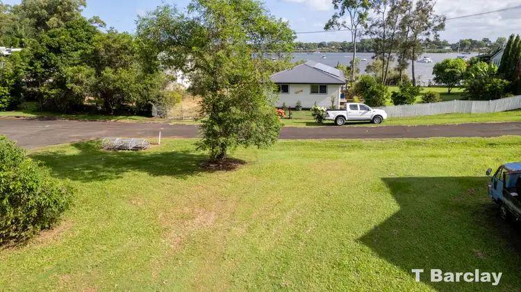 31 Melaleuca Dr, Lamb Island QLD 4184