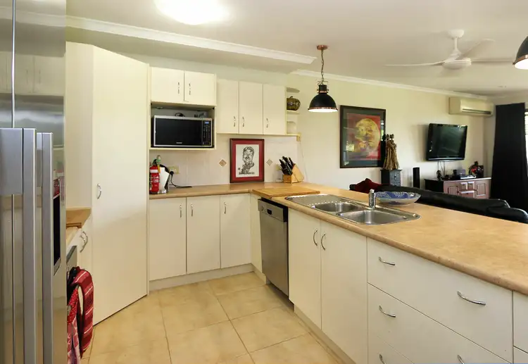 Fifth view of Homely unit listing, Unit 23/4 Bargara Lakes Dr, Bargara QLD 4670