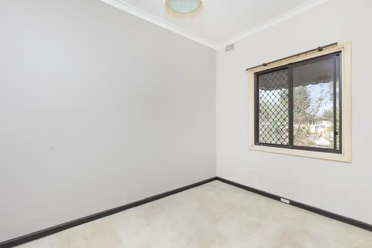 Fifth view of Homely house listing, 10 Foxwood Way, Langford WA 6147
