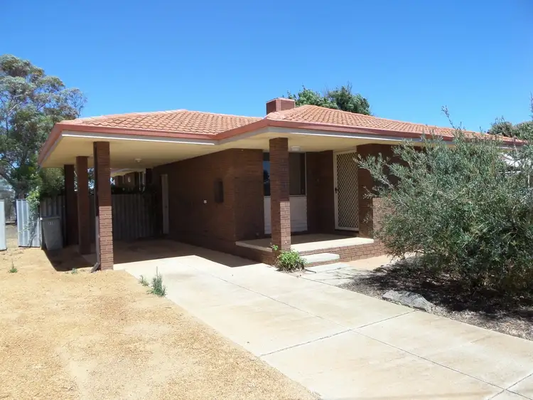 3 Dolton Way, Merredin WA 6415
