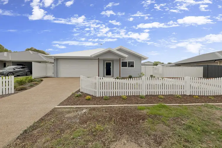 4 Maple Ct, Moore Park Beach QLD 4670