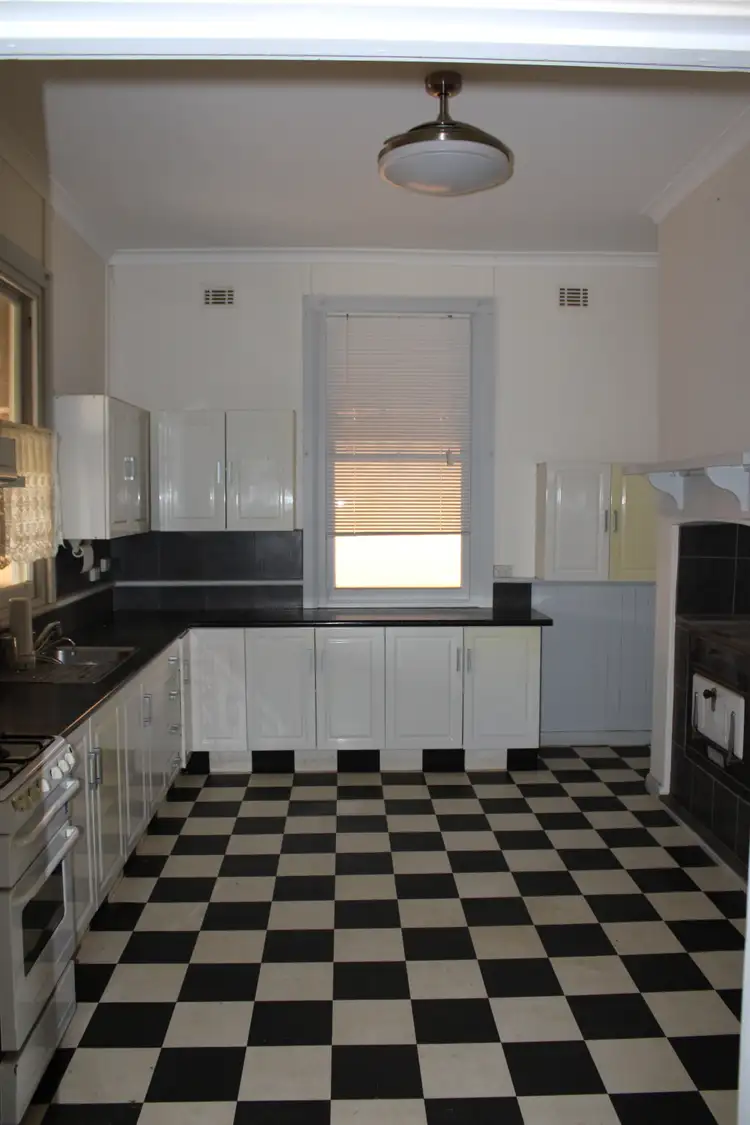 Sixth view of Homely house listing, 73 Todd St, Merredin WA 6415