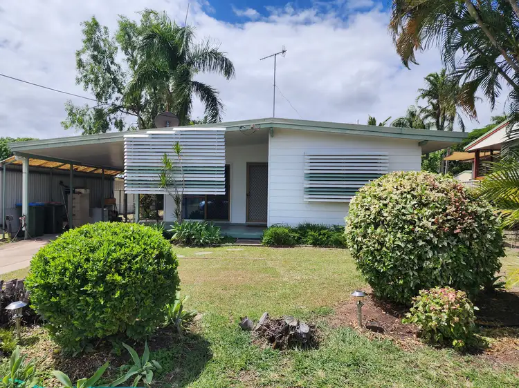 17 Elliott St, Moura QLD 4718