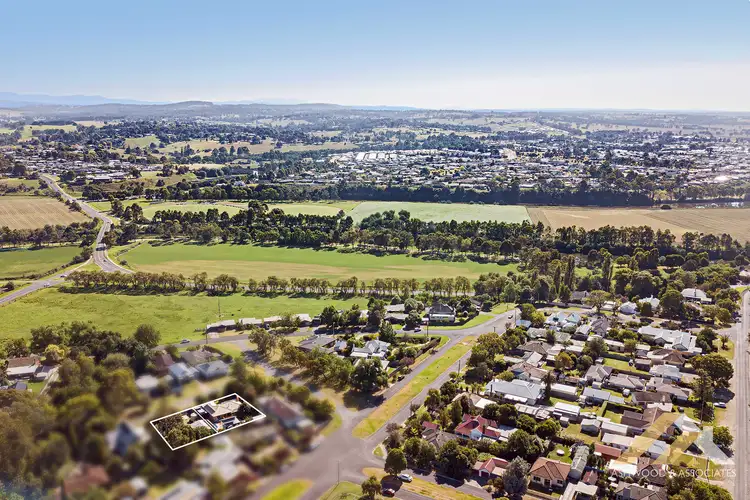 Third view of Homely unit listing, 3 Scott St, Bairnsdale VIC 3875