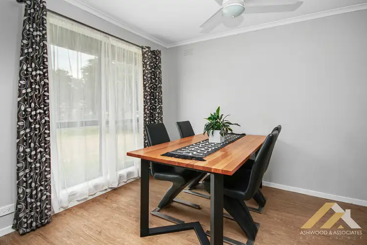 Fifth view of Homely house listing, 12 Dahlsen Cres, Bairnsdale VIC 3875
