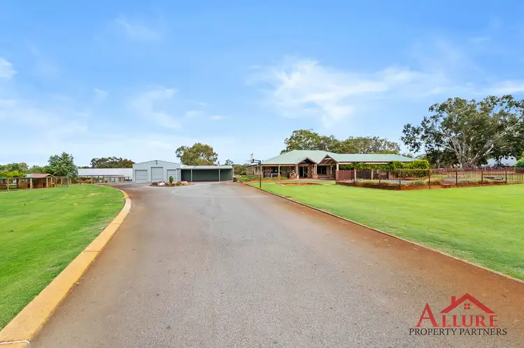 110 Cumming Rd, Oakford WA 6121