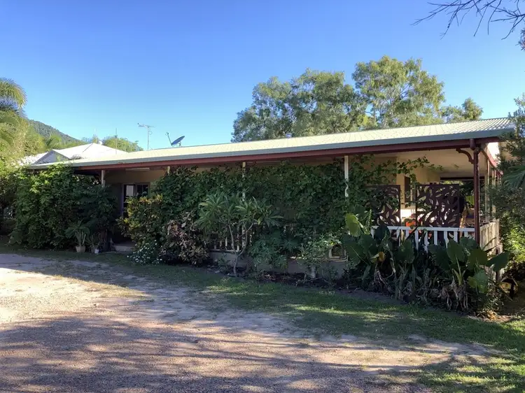 6 Boundary St, Cooktown QLD 4895