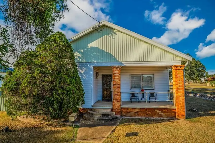 31 Gordon Ave, Cessnock NSW 2325