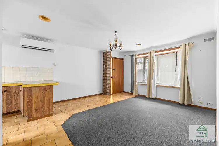 Fifth view of Homely unit listing, Unit 1/4 O'reilly Ct, Moe VIC 3825