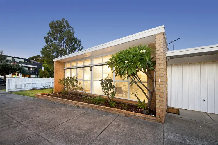 Main view of Homely unit listing, Unit 1/34 Crisp St, Hampton VIC 3188