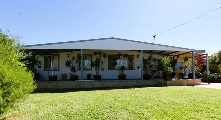 28 Snell St, Merredin WA 6415