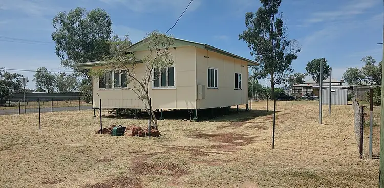 96 Wicks St, Cunnamulla QLD 4490