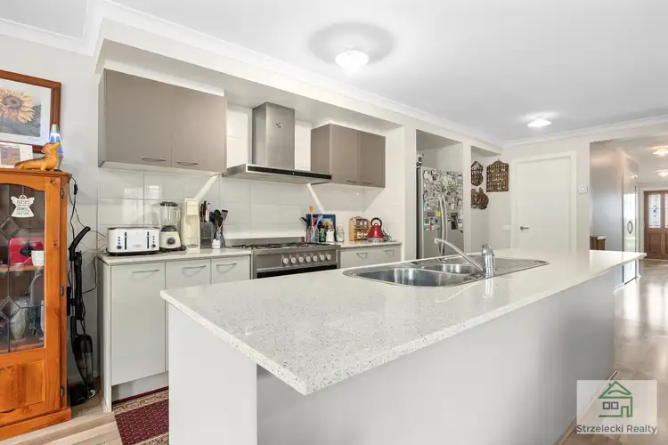 Fifth view of Homely house listing, 61 Vincent Bvd, Trafalgar VIC 3824