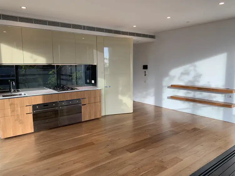 2 Chippendale Way