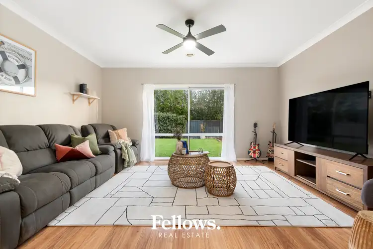Fifth view of Homely house listing, 10 Carrington Drive, Pakenham VIC 3810