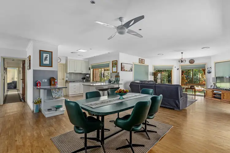 Fifth view of Homely house listing, 6 Dundon Cl, Tocumwal NSW 2714