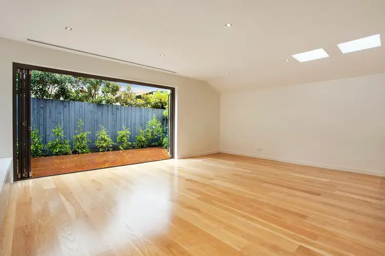 Main view of Homely apartment listing, 3/2 Male Street, Brighton VIC 3186
