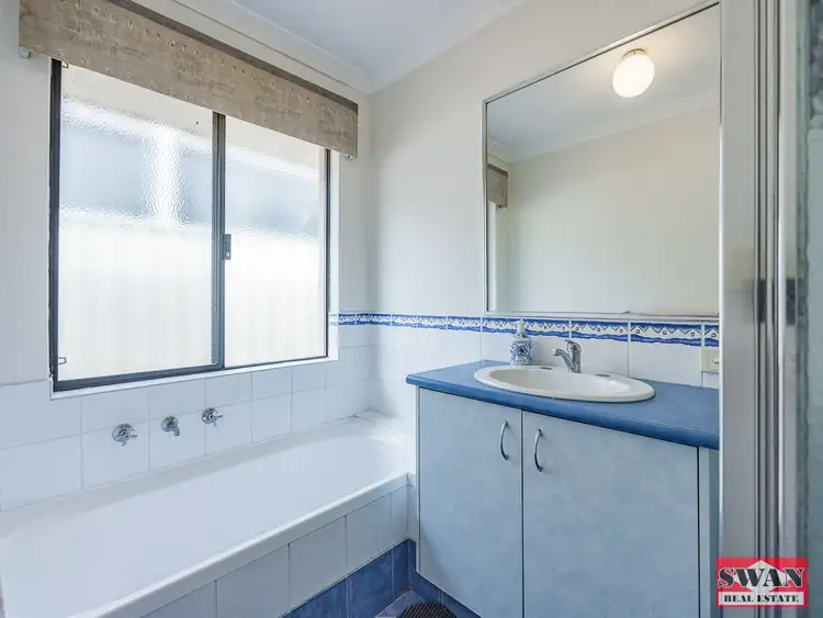 Seventh view of Homely house listing, 5 Tweed Ct, Jane Brook WA 6056