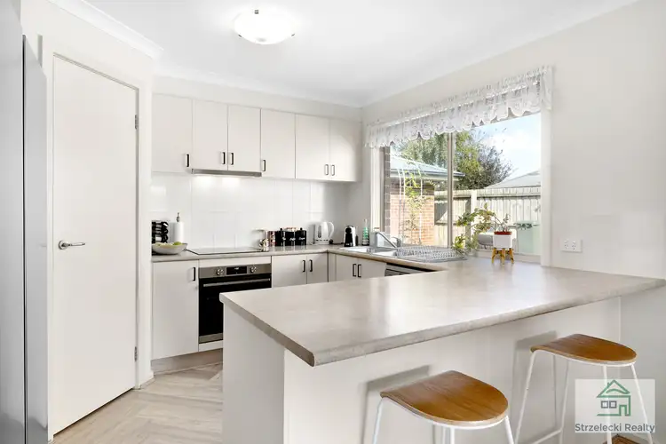 Sixth view of Homely house listing, 7 Poplar Cl, Trafalgar VIC 3824