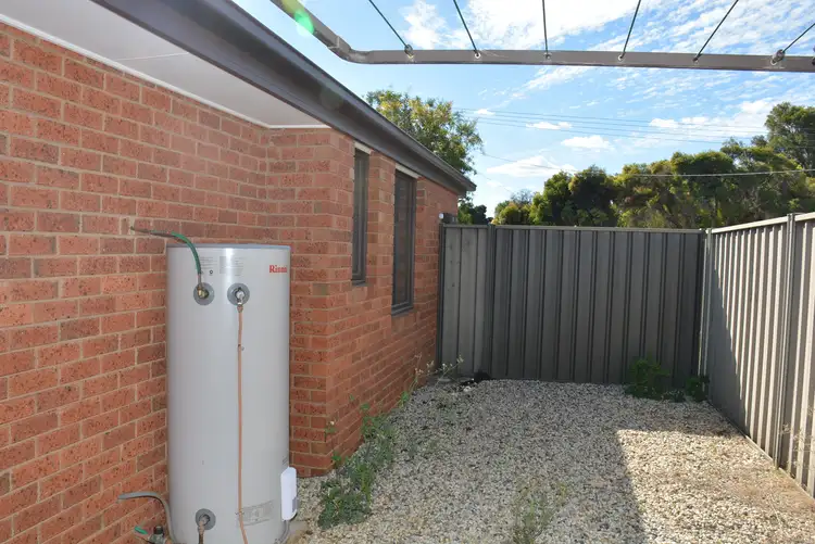 Fifth view of Homely unit listing, Unit 1/1A Bank St, Cobram VIC 3644