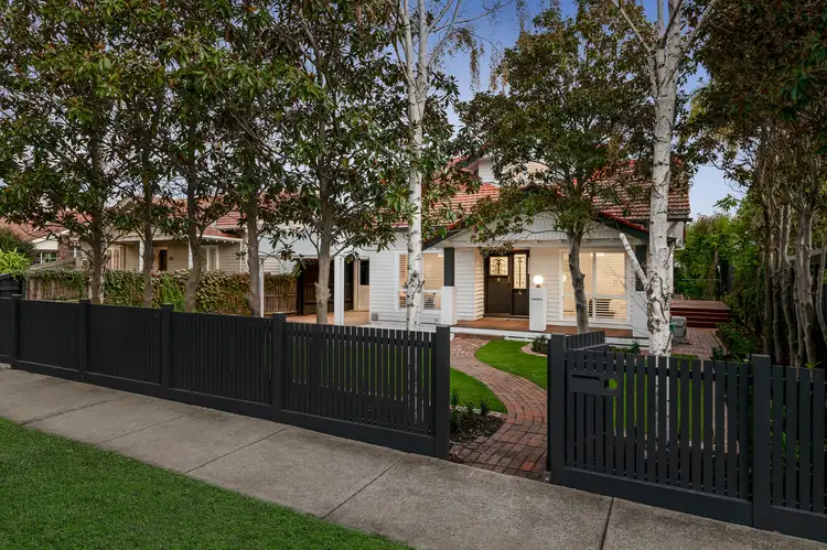 4 Villeroy Street, Hampton VIC 3188